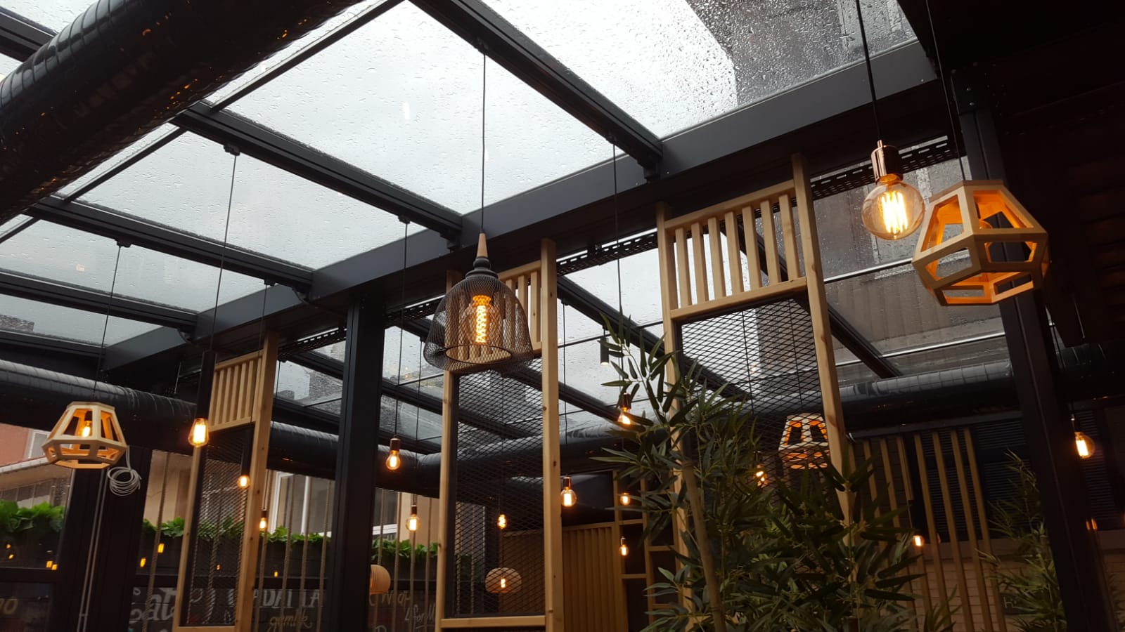 Açılır Cam Tavan Sistemleri